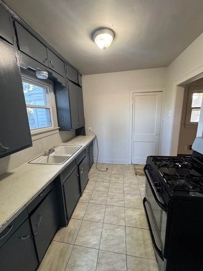 Building Photo - 2239 New Haven Ave