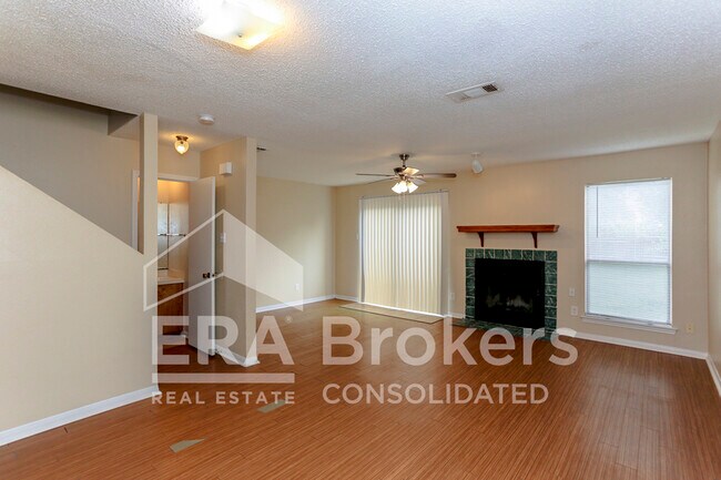 Building Photo - 4506 Lago Cir