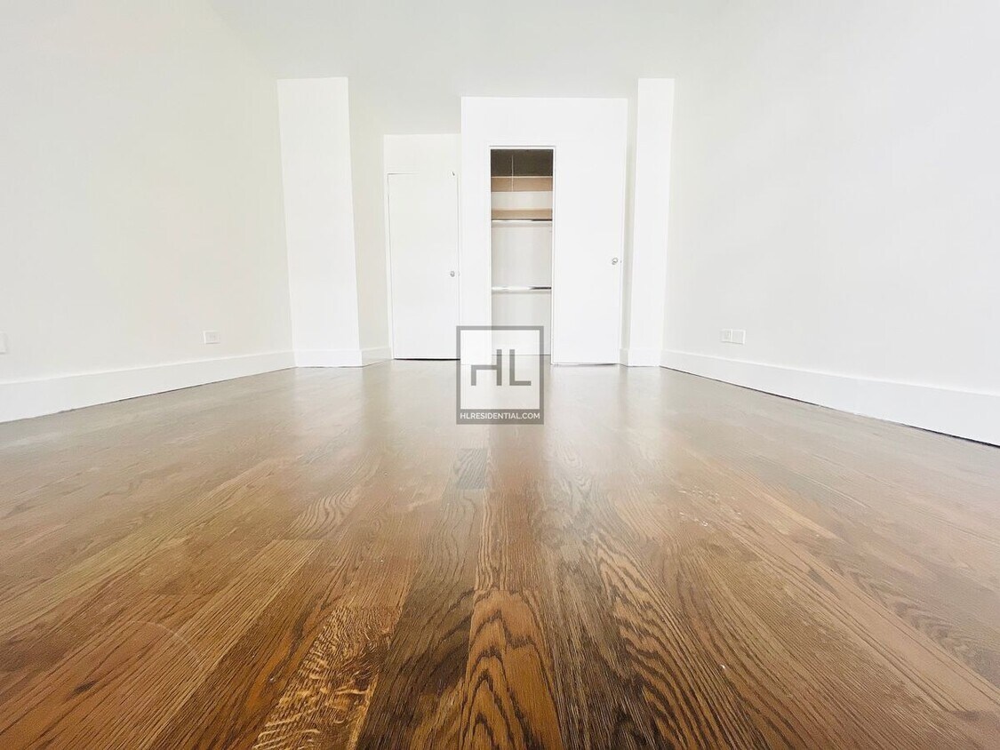 Foto del edificio - EAST 63 STREET