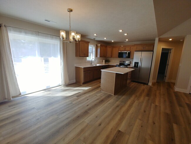 Foto del edificio - 1421 W Todd Ln