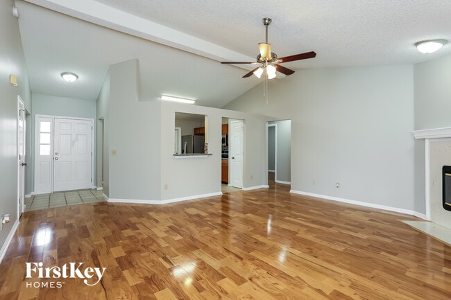 Foto del edificio - 8047 Queensferry Ln