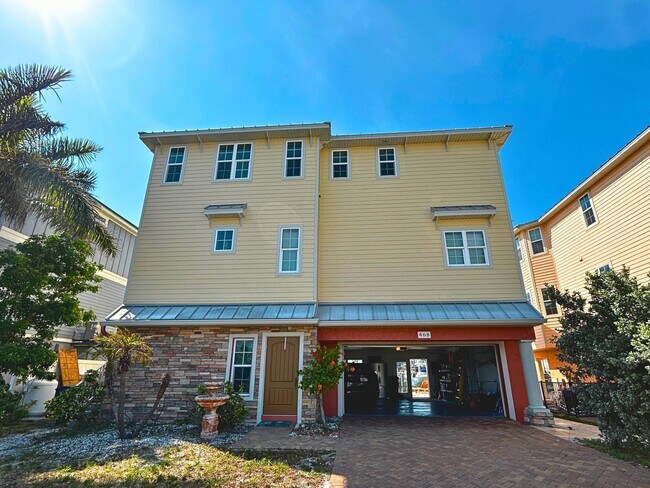 Foto del edificio - 468 137th Ave Cir
