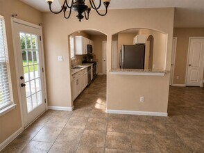 Building Photo - 5118 Littleneviss Dr