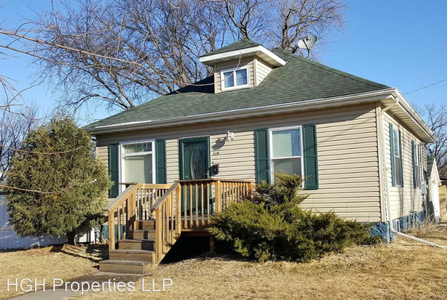 Foto del edificio - 3 br, 2 bath House - 715 15th Ave