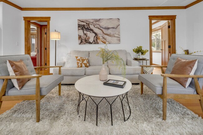 Foto del edificio - 1072 Johnson Ave