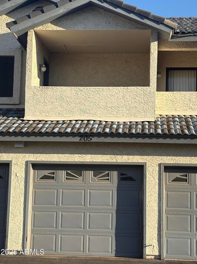 Foto del edificio - 1222 W Baseline Rd