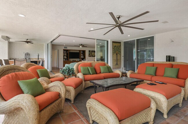Building Photo - 45580 Indian Wells Ln
