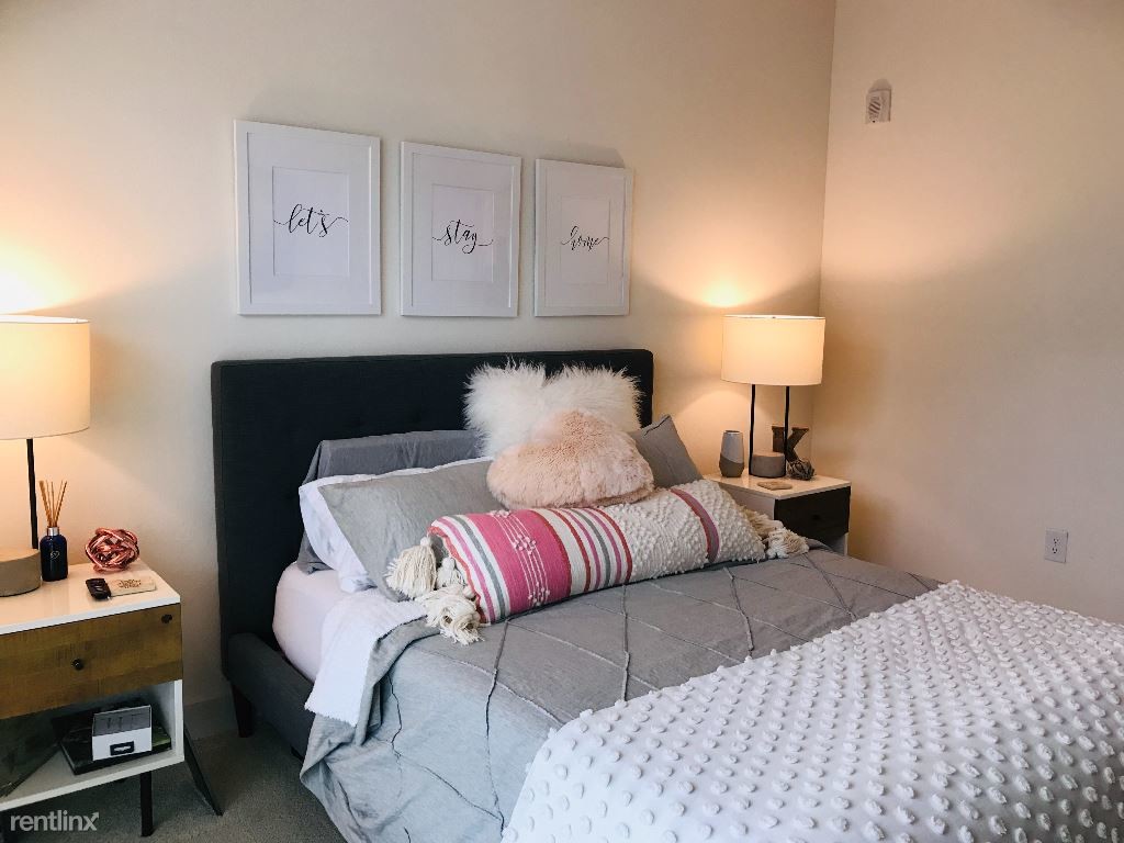 Primary Photo - 1 br, 1 bath Apartment - 3211 Palm Way