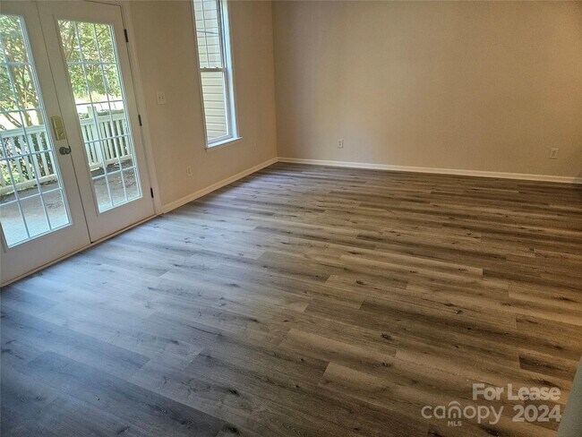 Building Photo - 14955 Scothurst Ln