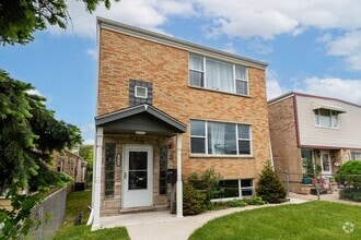 Building Photo - 1826 N 40th Ave