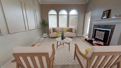 Building Photo - Remodeled Plano home with great fenced bac...