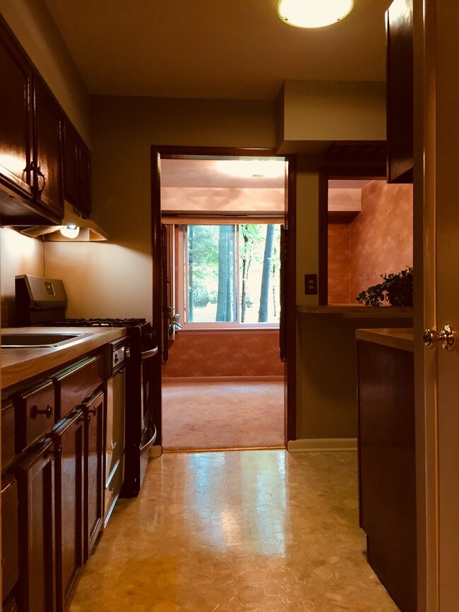 Foto del edificio - 131 Echelon Rd