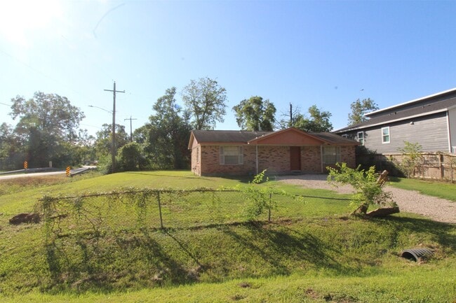 Building Photo - 5942 Glen Grove St