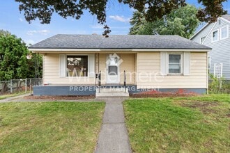 Building Photo - 2408 W Crown Ave