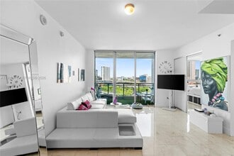 Building Photo - 90 SW 3rd St