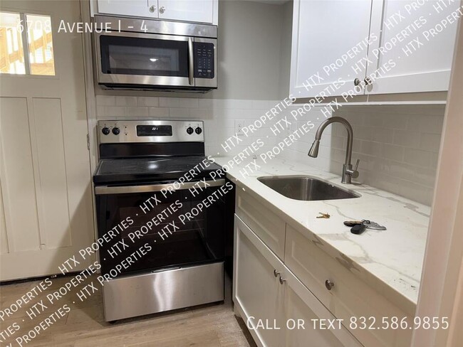Building Photo - 6708 Avenue I