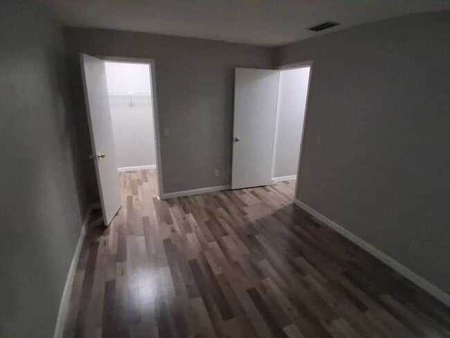 Photo - 1409 Lake Ave Apartment
