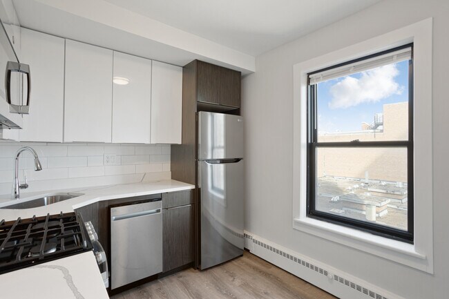 Foto del edificio - 5858 N Sheridan Rd