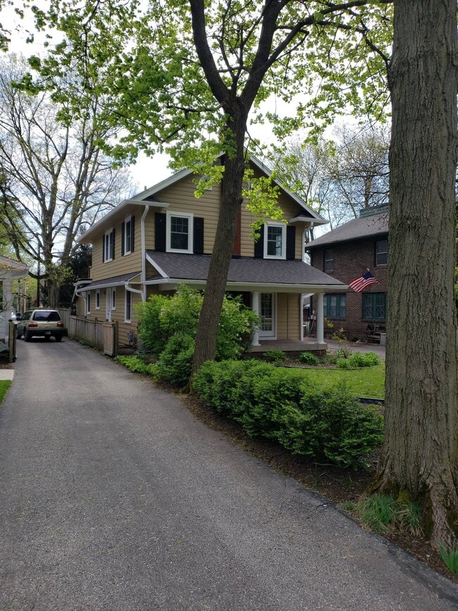 Photo - 5609 Central Ave House