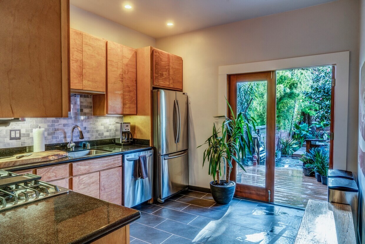 Foto principal - 2568 Folsom St