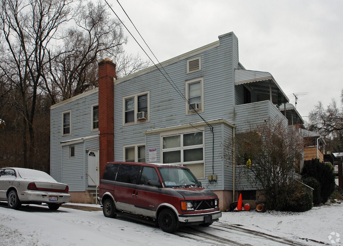 Building Photo - 2756 Enslin St