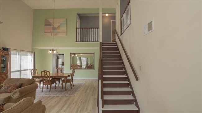 Building Photo - 1226 Brook Grove Dr