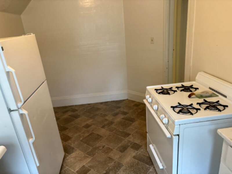 1215 Maple Ave, Jackson, MI 49203 Townhome Rentals in Jackson MI