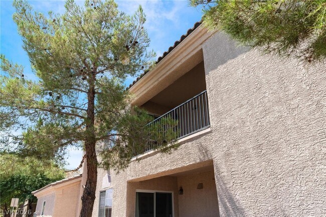 Foto del edificio - 4630 Basilicata Ln