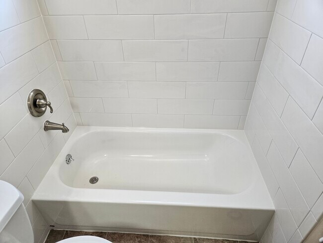 Foto del edificio - 7908 W Morgan Ave