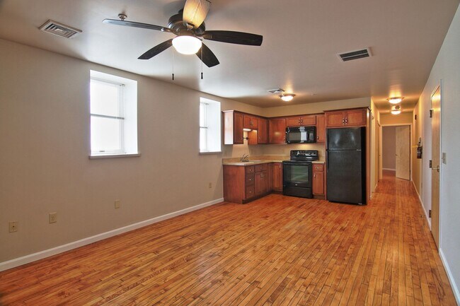 Foto del edificio - 1314 E Philadelphia Ave