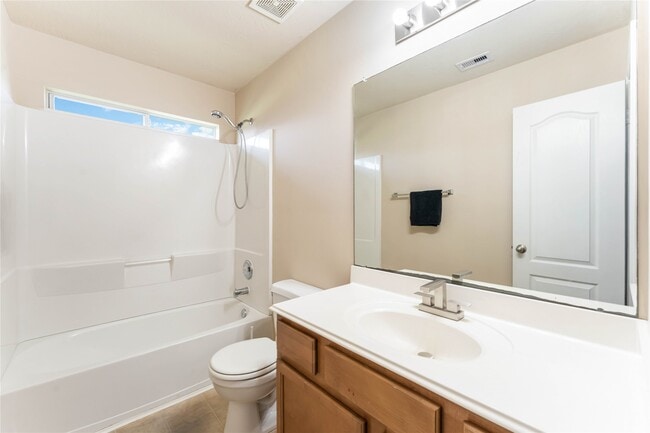 Foto del edificio - 10406 Harbor Canyon Dr