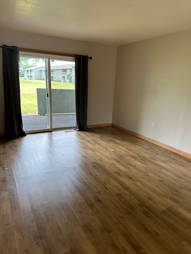 2275 N Cable Rd Unit 166, Lima, OH 45807 Condo for Rent in Lima, OH