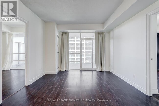 Building Photo - 16 Brookers Ln