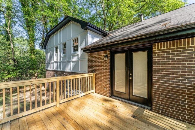 Foto del edificio - 1532 Olivet Ct