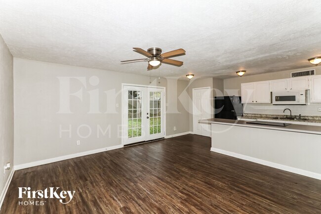 Foto del edificio - 6914 Pickett Dr