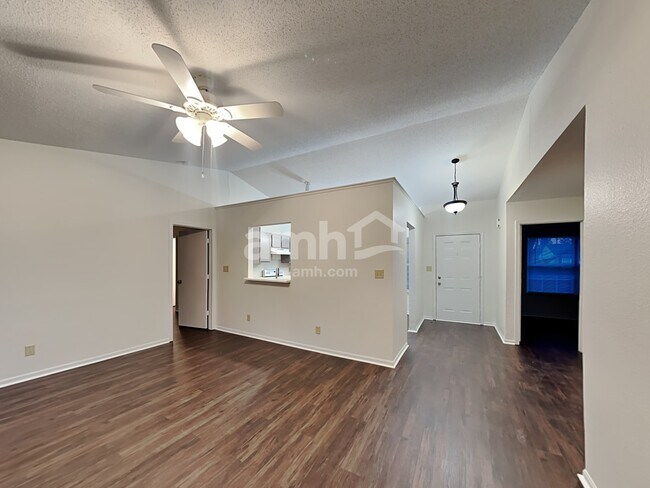 Foto del edificio - 4020 Willow Court