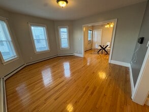 Building Photo - 46 Fisher St