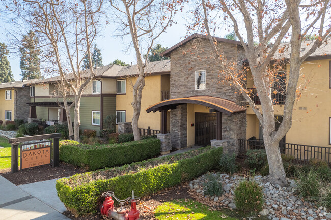 Dakota Creek Apartment Homes