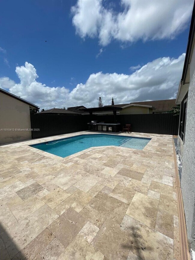 Foto del edificio - 21045 SW 124th Ave Rd