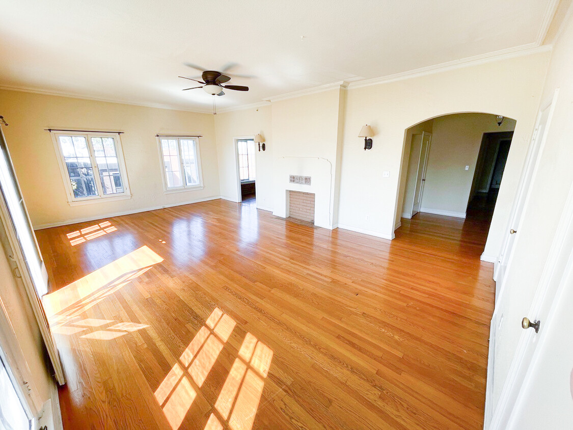 Foto principal - 620 S Ardmore Ave