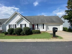 Building Photo - 97 Rotunda Cir