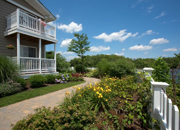 Fairfield On The Lake Apartments - Bay Shore Ny Apartmentscom