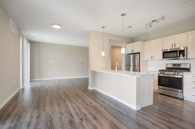 Foto del edificio - Two Bedroom Luxury Apartment (Elevator Bui...