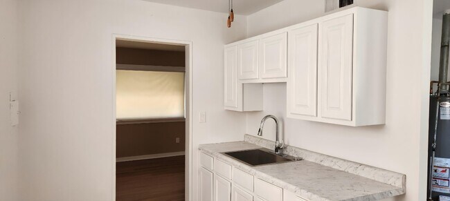 Foto del edificio - 5354 N 50th St