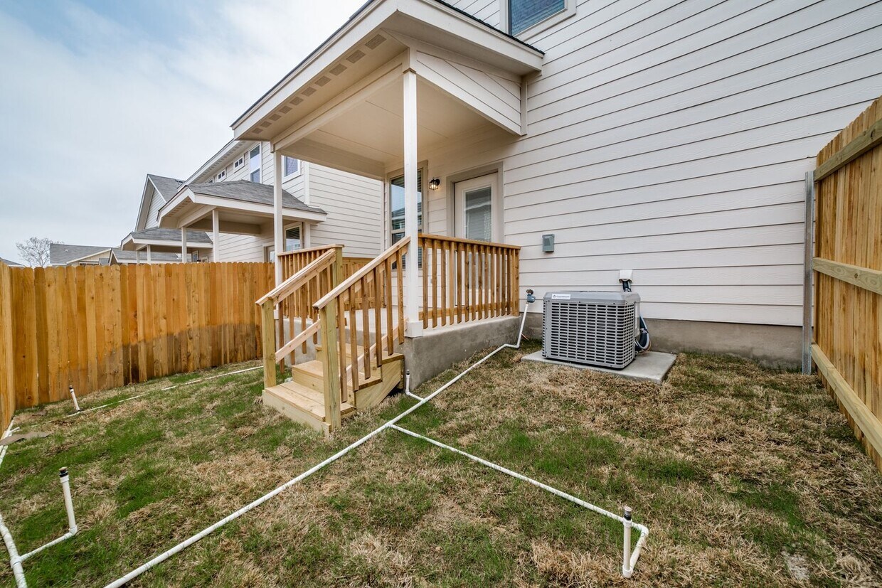 Foto principal - 10315 Lynwood Branch