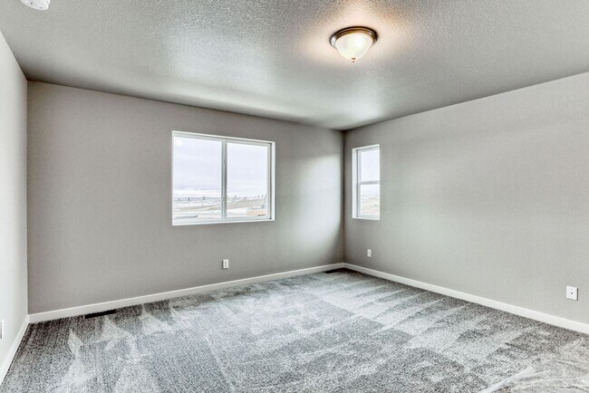 Foto del edificio - 3 Bedroom 3 Bath home in Raindance