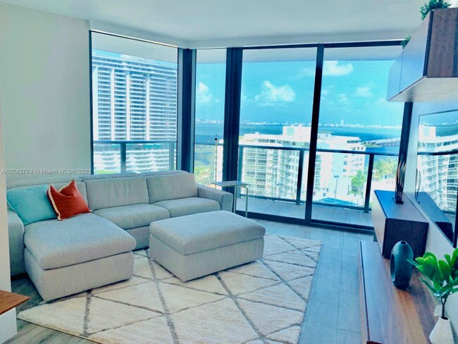 Foto del edificio - 501 NE 31st St
