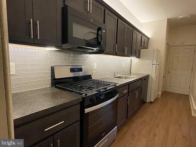 Foto del edificio - 112 N 34th St