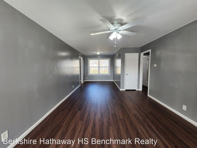 Building Photo - 3 br, 1 bath House - 1214 Rose Dr