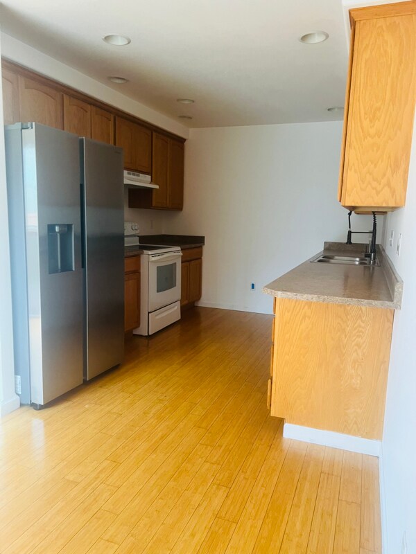 Foto del edificio - 2112 Hamilton Ave